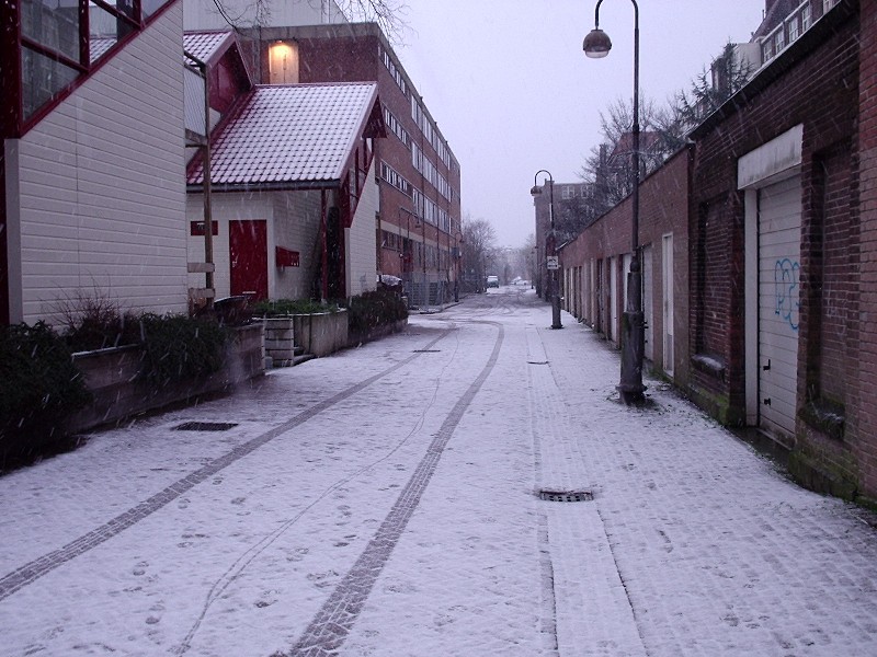 Pretty standard, now, but amazing at first, my first straat (street) in Amsterdam, Valckenierstraat, with a warm blancket of snow.